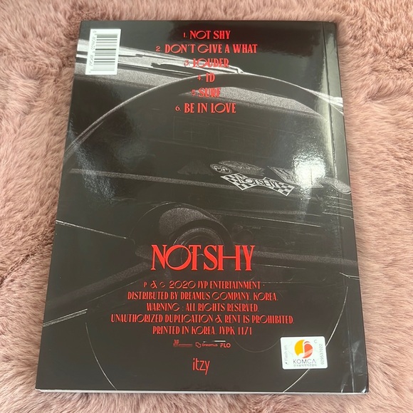 * KPOP* ♥️ Itzy Official Album ´Not Shy  ´ ♥️- No Photoca… - Picture 2 of 4